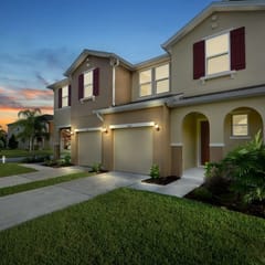 Modern 4BR w Patio & Resort Pool Compass Bay 5102