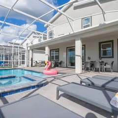Family Villa Private Pool, Spa & Arcade Sleeps 22