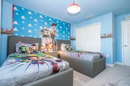 Beautiful 4BR Pool & Waterpark Near Disney 2560