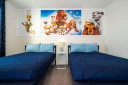 Family Friendly 12Bd w Jacuzzi Veranda Palms 4401