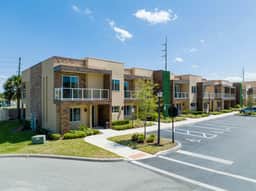 Stunning 4 Bd near Disney Magic Village Yards 3247 - Image 2