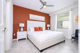 Stylish 2BR Condo by Disney Storey Lake 306 4731