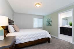 Spacious 5Bd Townhome w Screen Pool Champions Gate 948 - Image 5