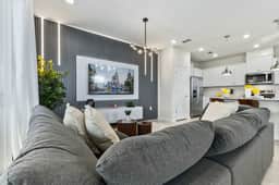16212 Windsor Cay 5Bd 12G 1