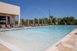 Splendid 3 Bd Close to Disney @ Magic Village 7527 - Image 2