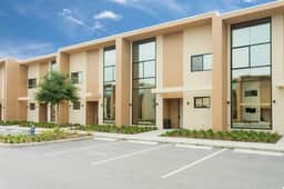 Stunning 4 Bd Close to Disney Magic Village Resort 7537 - Image 2