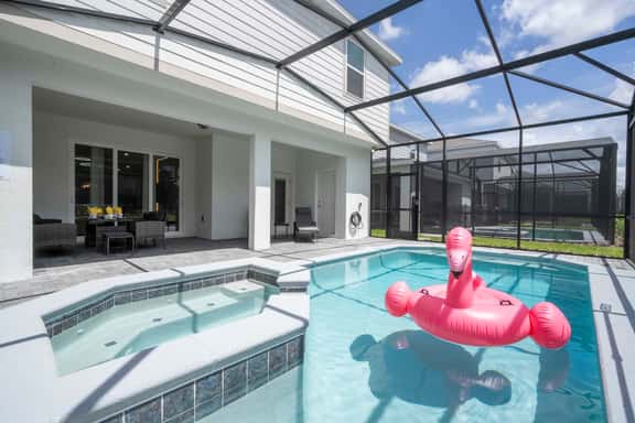 Stunning 7Bd Pool Jacuzzi near Disney Resort 16217 - Image 1