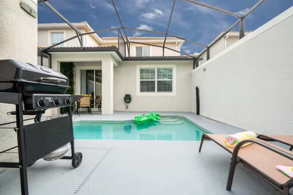 Vibrant 5BR w Pool & WaterPark @ Storey Lake 4811M - Image 1