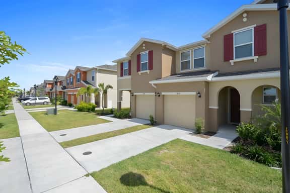 Family Friendly 4Bd Townhome Disney w Pool Access - Image 1