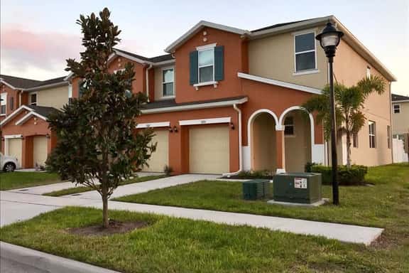 FamilyFriendly 4 Bd Near Disney Orlando Area 5126A - Image 1