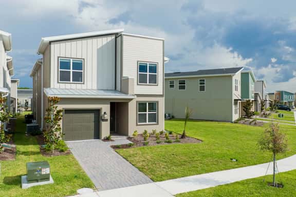 Luxury 5Bd Villa w Pool Game Room Mins to Disney  4242 - Image 1