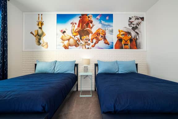 Family Friendly 12Bd w Jacuzzi Veranda Palms 4401