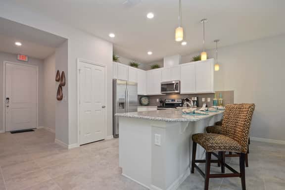 Modern 4BR w Patio & Resort Pool Compass Bay 5102