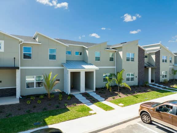 Splendid 4Bd Close to Disney Champions Gate 1006