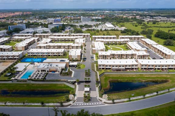 Gorgeous 4 Bd Bbq Close to Disney @ Magic Village Views 3097 - Image 4