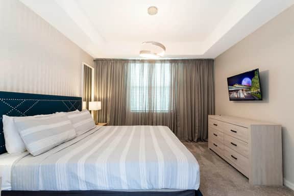 Gorgeous 2Bd Condo Close to Disney @ Storey Lake Resort 305 3151 - Image 5