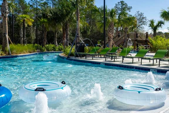 4Bd w/ Pool & Free Waterpark @ Storey Lake 2461 - Image 4