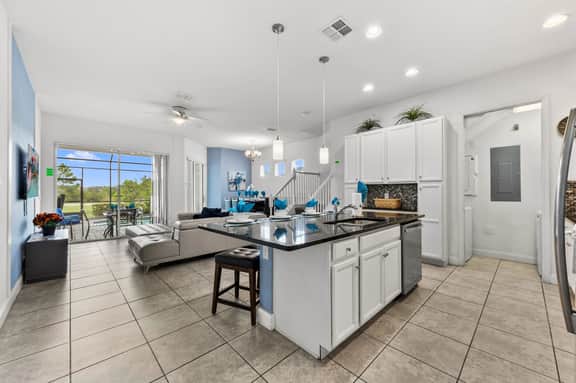 Renovated 5BR Pool, Star Wars Room at Festival 174 - Image 2