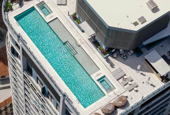 NEW | High-Rise 1BR + Den, Rooftop Pool & Gym 402 - Image 2