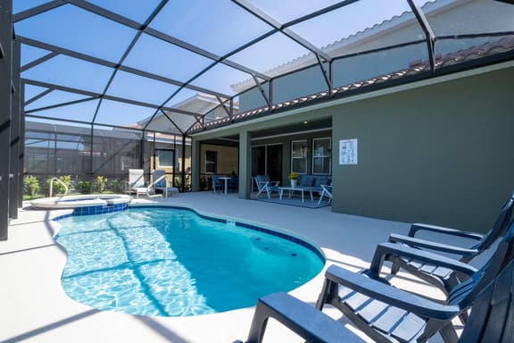Villa 5Bd Jacuzzi Pool Game Room w Solterra Resort 7829 - Image 1