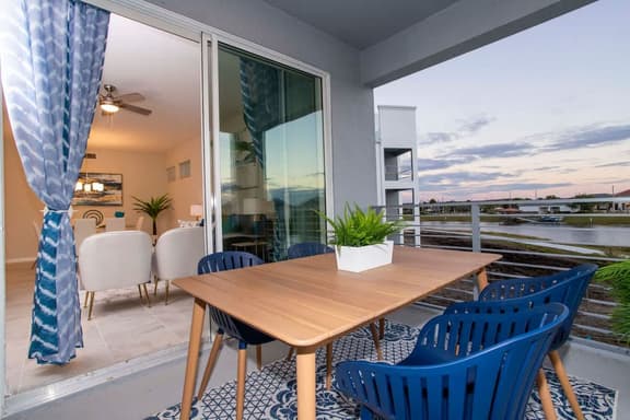 Luxurious 3Bd Storey Lake Resort Near Disney 3131