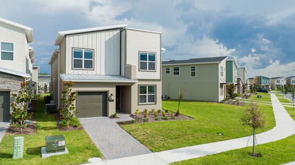 Luxury 5Bd Villa w Pool Game Room Mins to Disney  4242 - Image 1
