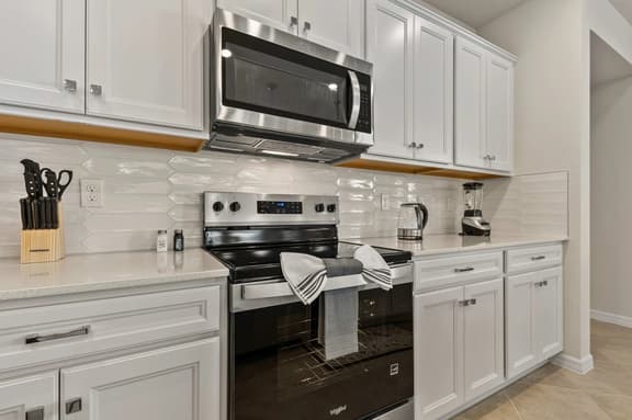 16212 Windsor Cay 5Bd 12G 1