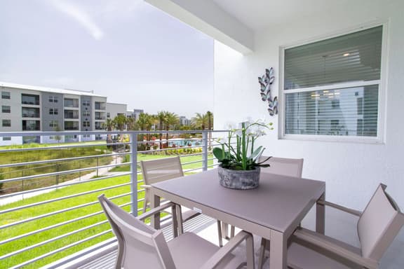 Stunning 2 Bd Close to Disney @ Storey Lake 203 3180 - Image 1